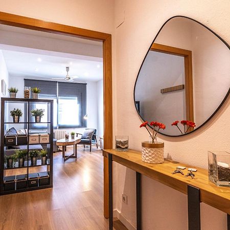 Lindo Apartamento Vila De Gracia Barcelona Exterior photo